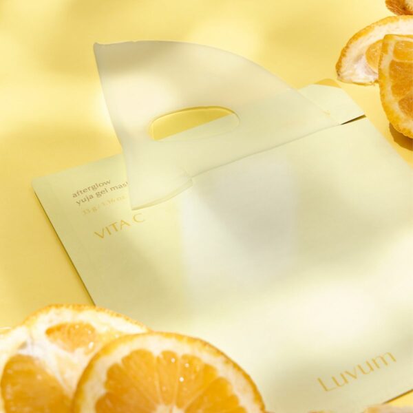 LUVUM <br> MASCARILLA <br> AFTERGLOW YUJA <br> VITAMIN C <br> GEL MASK - Imagen 2