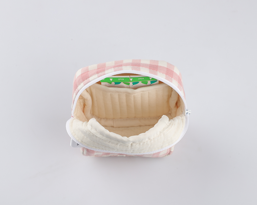 AUBENUIT <br> MINI NECESER <br> SQUARE ZIP POUCH <br> MOD: PINK - Imagen 4